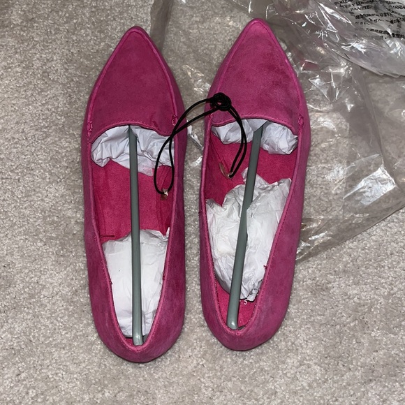 NWT Gap Leather Pointed Loafers - Size 9.5 - Picture 2 of 8